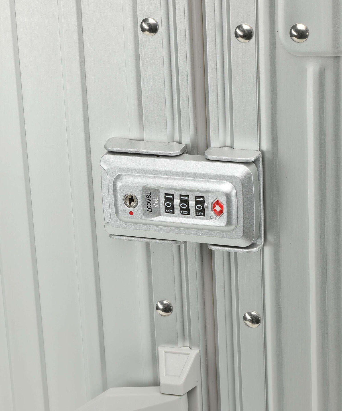 Aleon 26 Traveler Spinner (4 wheels) platinum