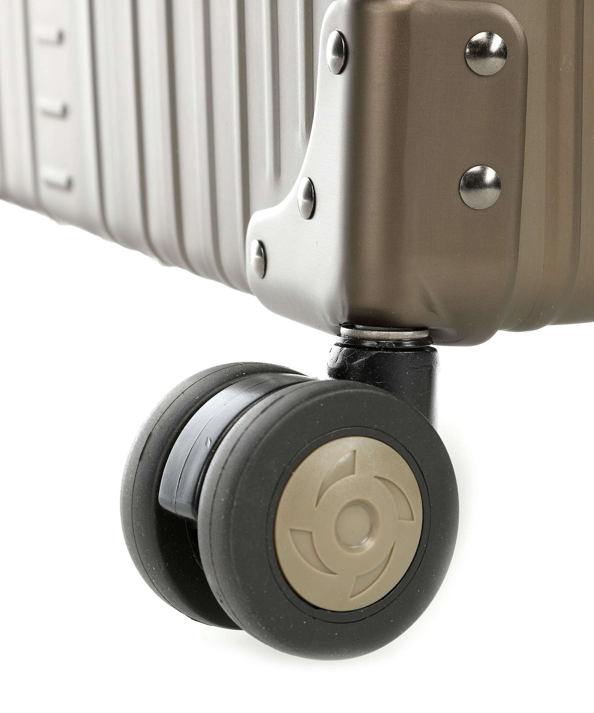 Aleon 26 Traveler Spinner (4 wheels) champagne