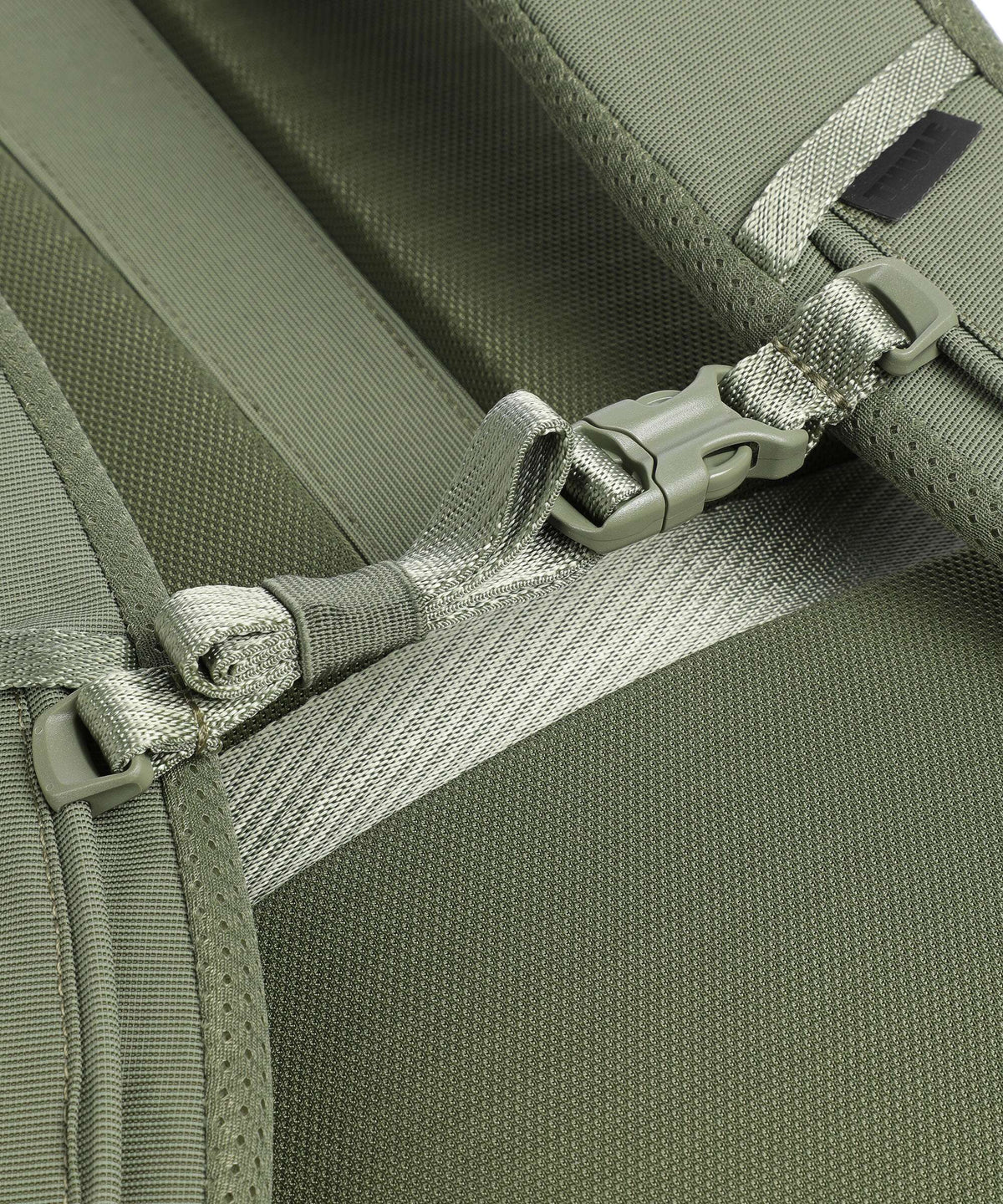 Thule Paramount 24 Backpack soft green