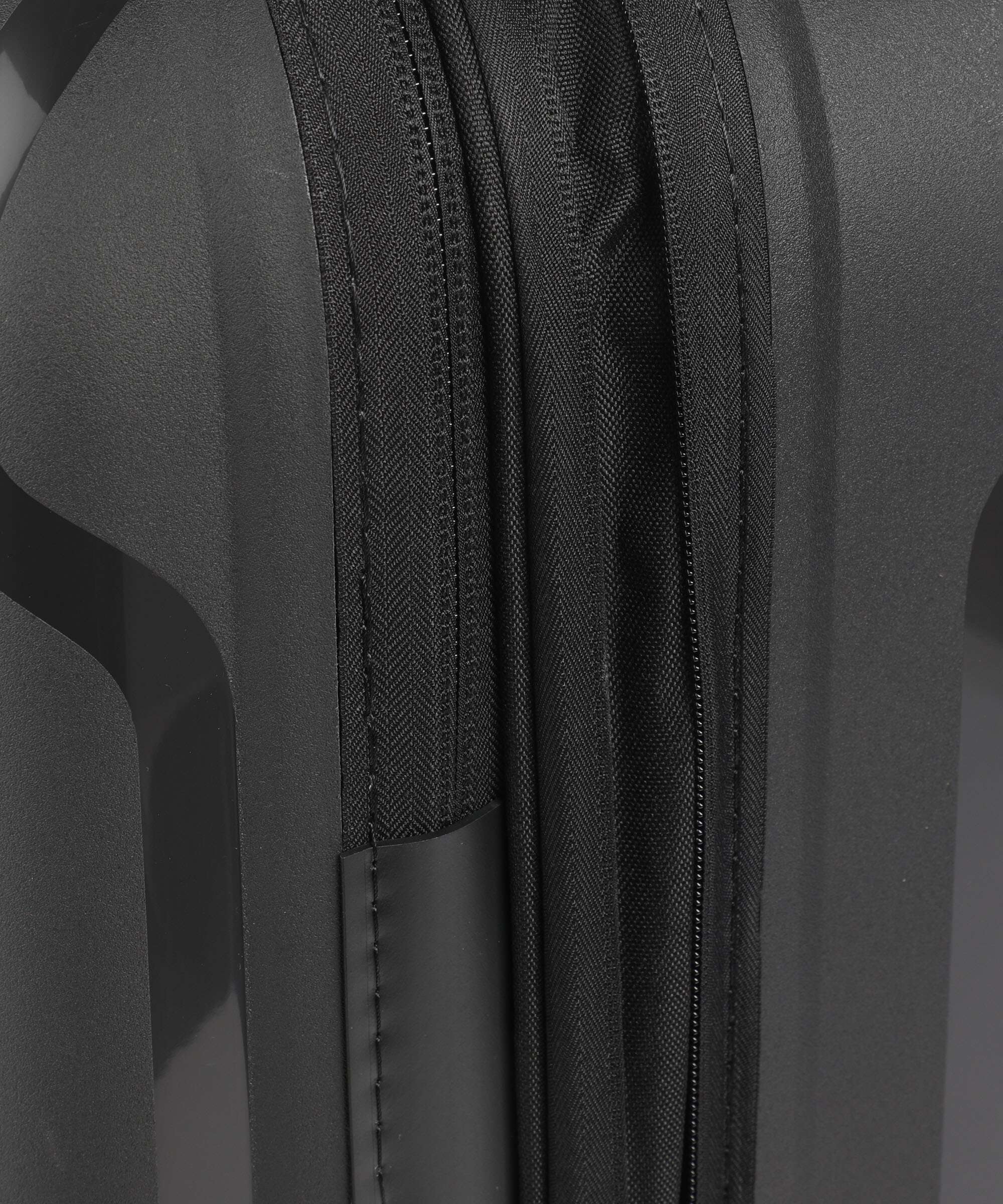 Delsey Paris Clavel Spinner (4 wheels) schwarz