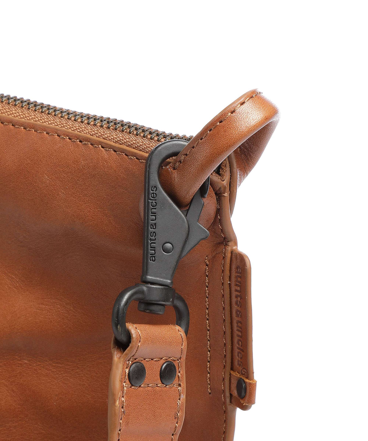 Aunts & Uncles Grandma's Luxury Club Mrs. Raisin Cookie Crossbody bag starfish