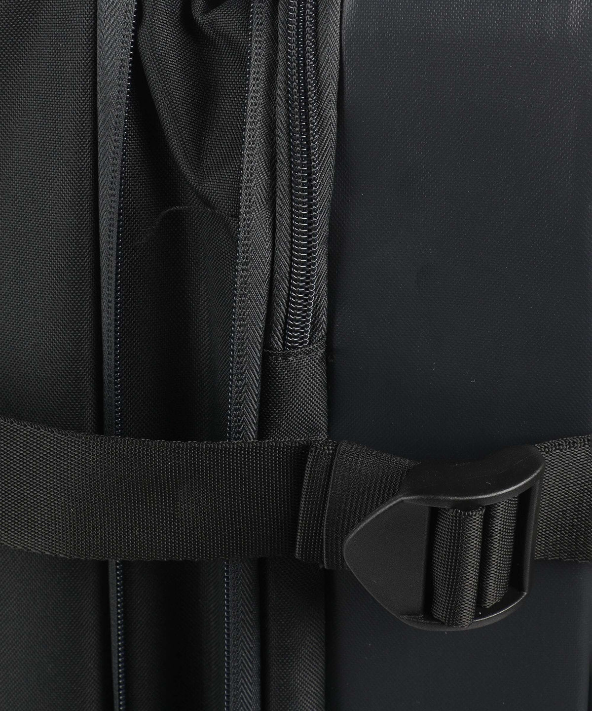 Mandarina Duck Smart Duck Spinner (4 wheels) dark gloss