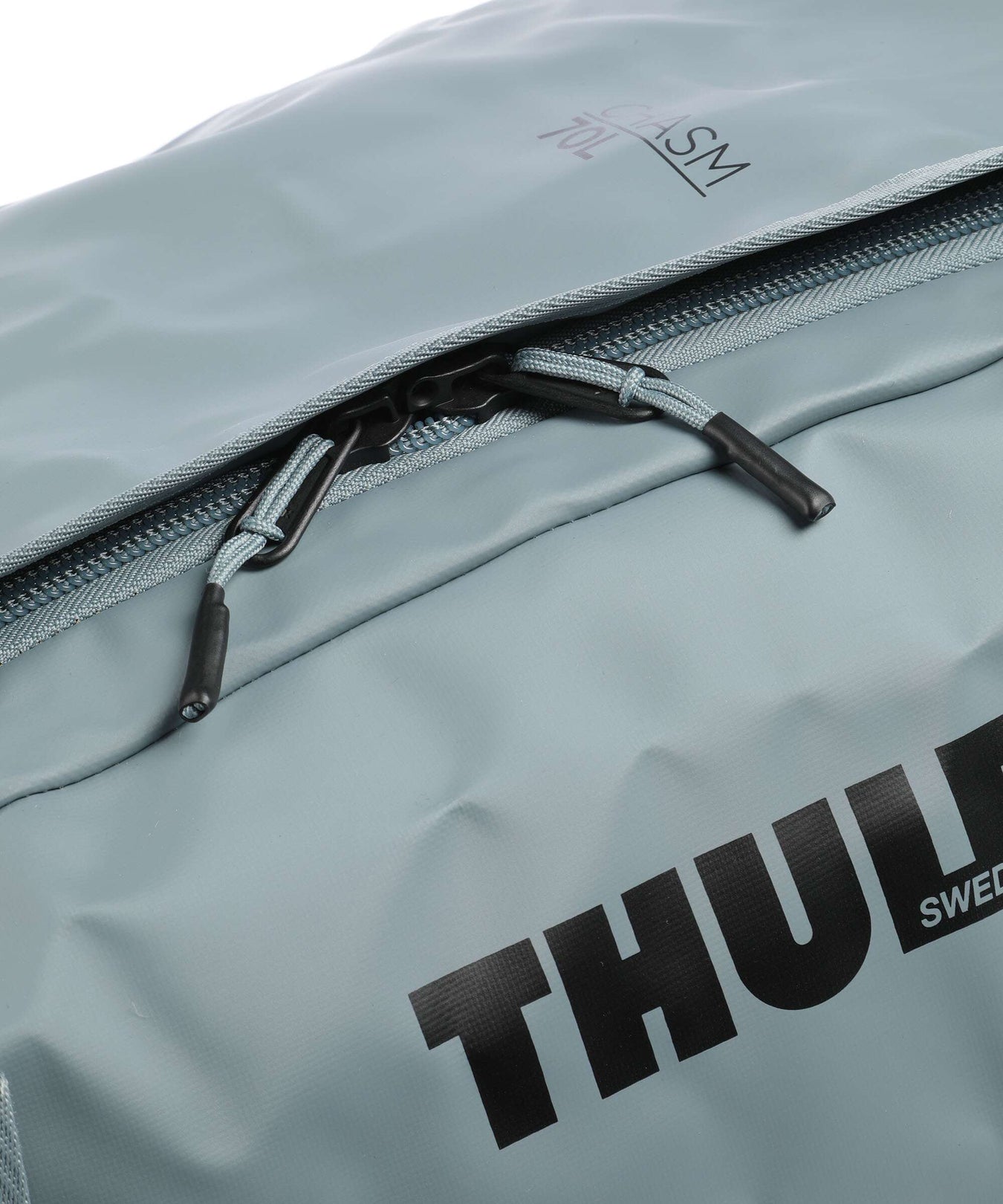 Thule Chasm 70 Travel bag pond