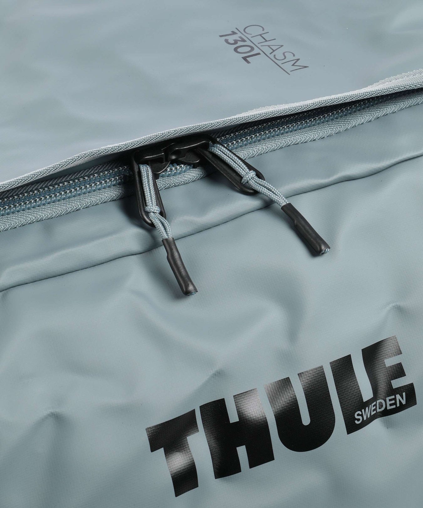 Thule Chasm 130 Travel bag pond