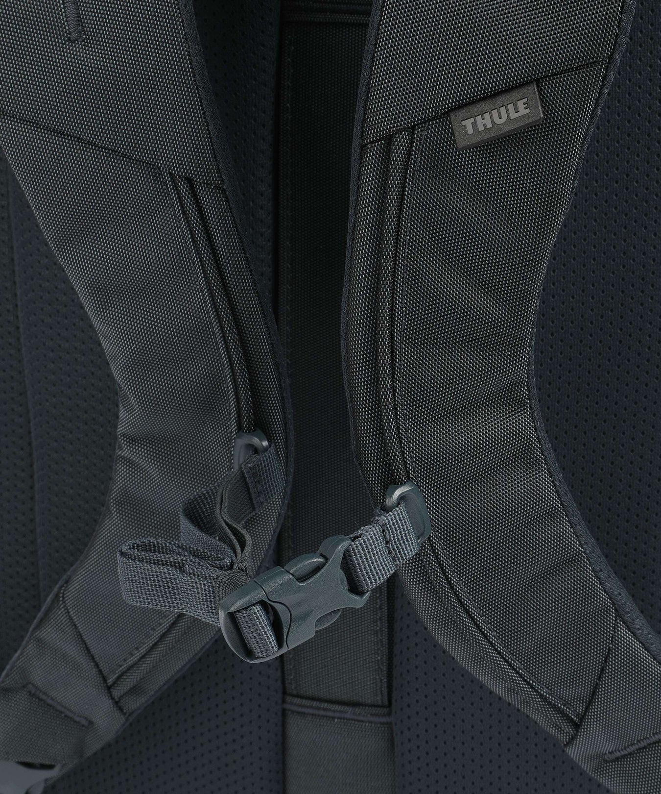 Thule Subterra 2 Convertible Backpack bag dark slate