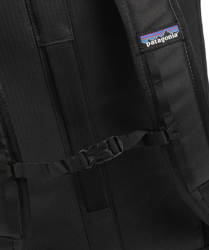 Patagonia Black Hole MLC Travel backpack black w/black