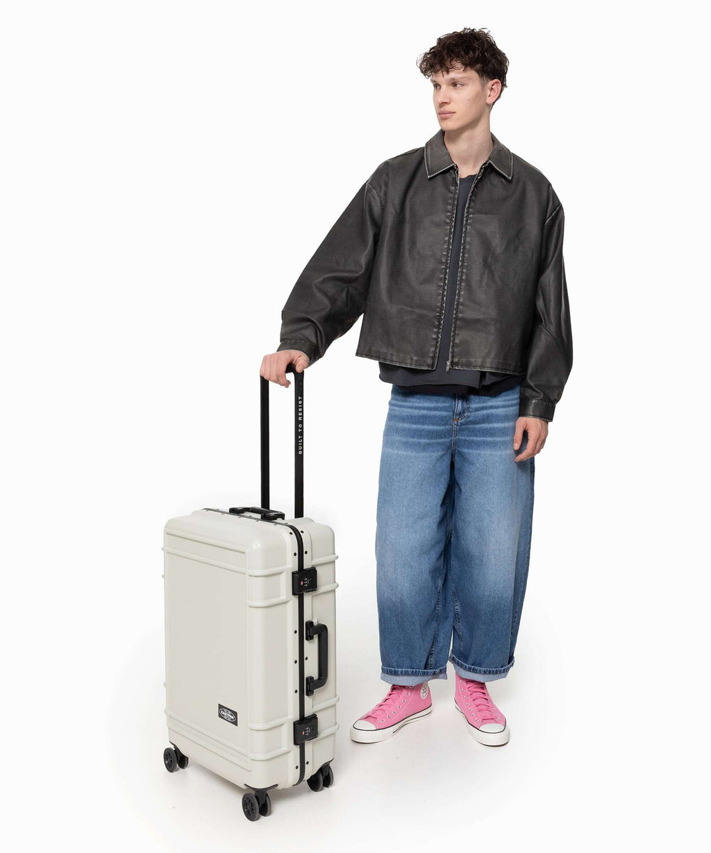 Eastpak Resist'R Case Spinner (4 wheels) sand