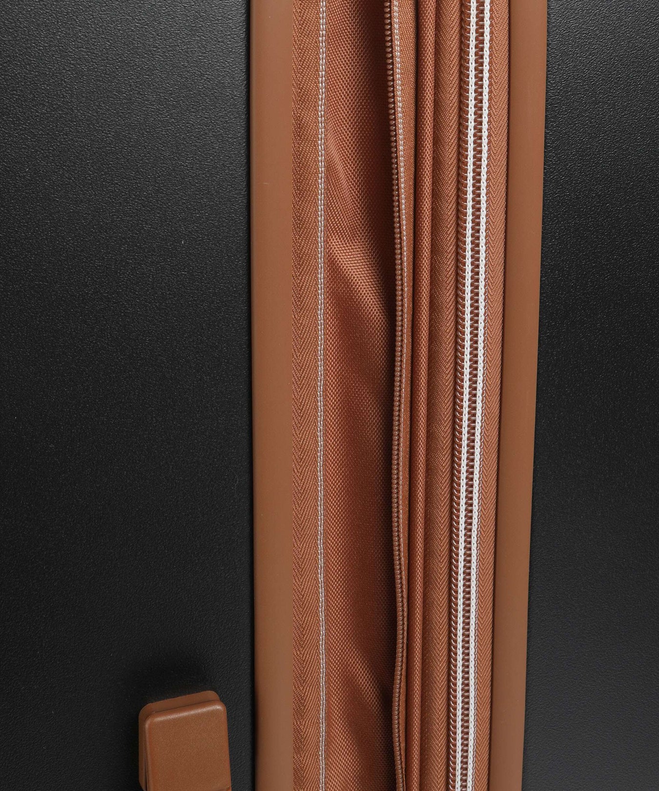 Delsey Paris Cadence Spinner (4 wheels) schwarz