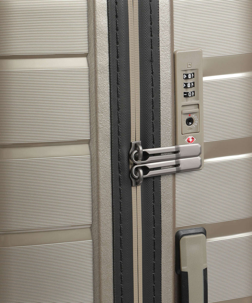 Travelite Air Base Spinner (4 wheels) champagner