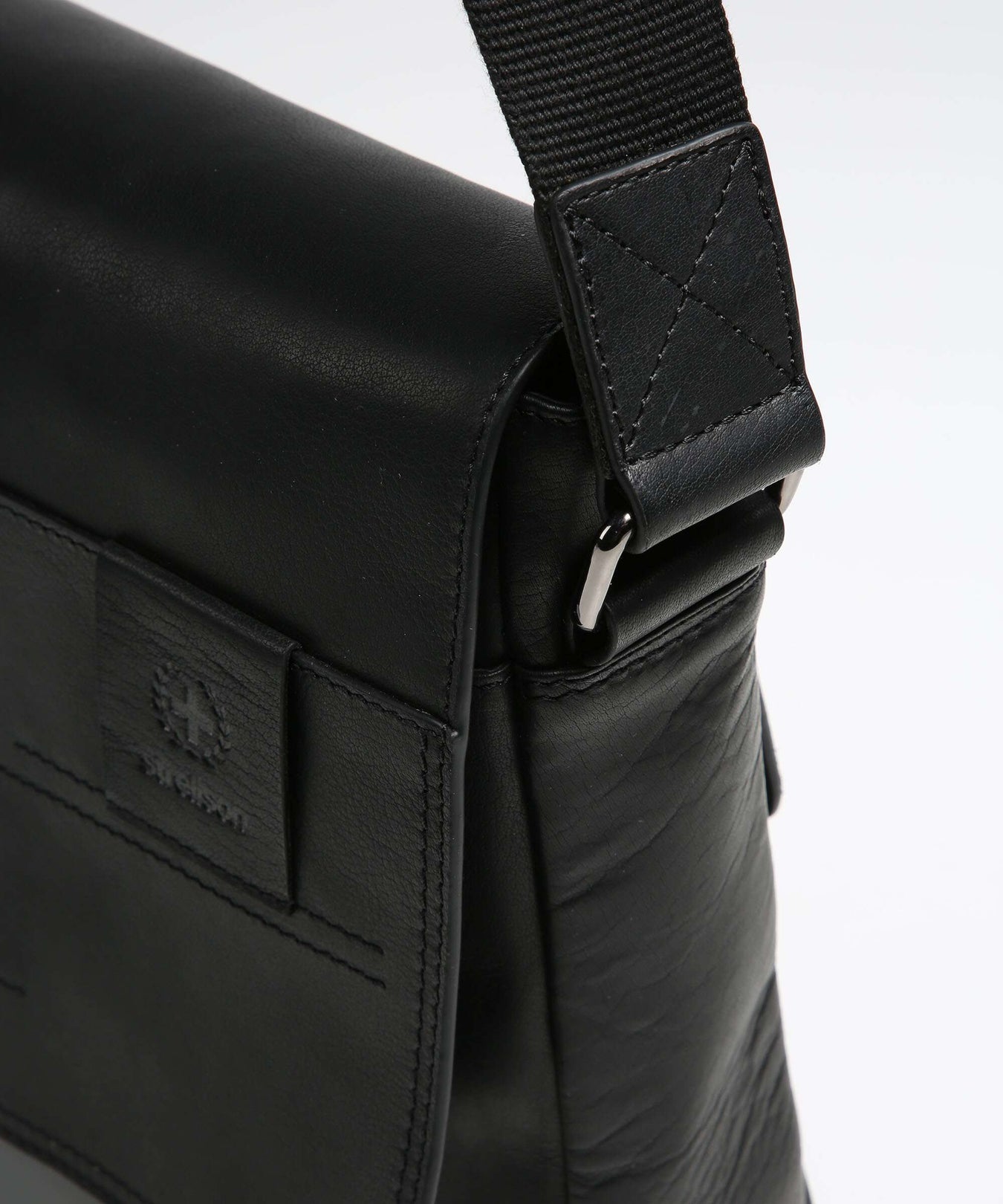 Strellson Hyde Messenger bag black