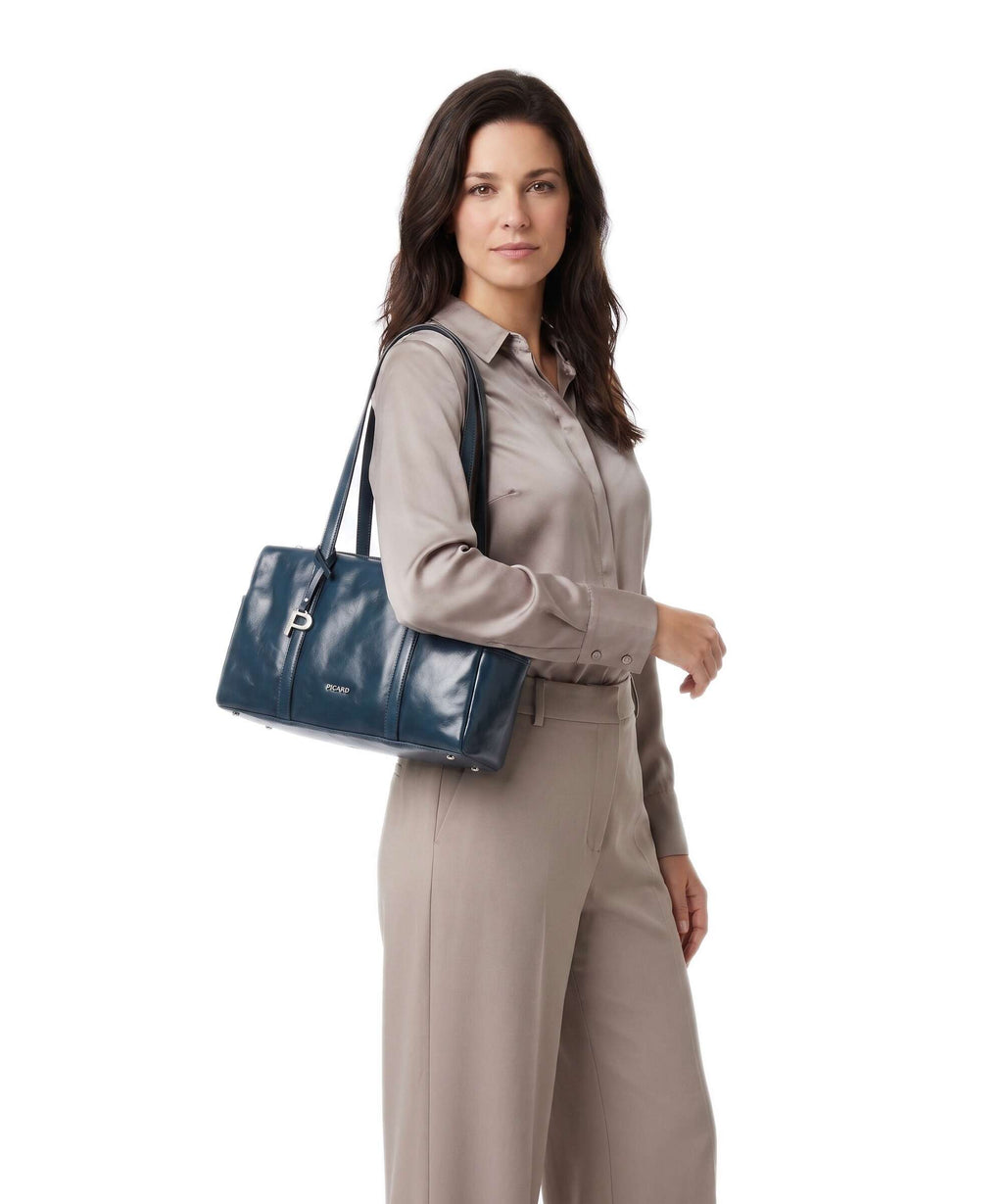 Picard Peakline Shoulder bag deep ocean