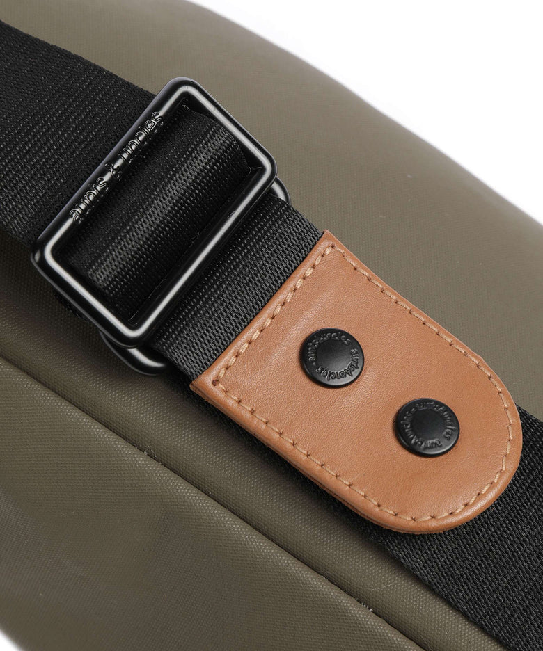 Aunts & Uncles Japan Ichikawa Belt bag fallen rock