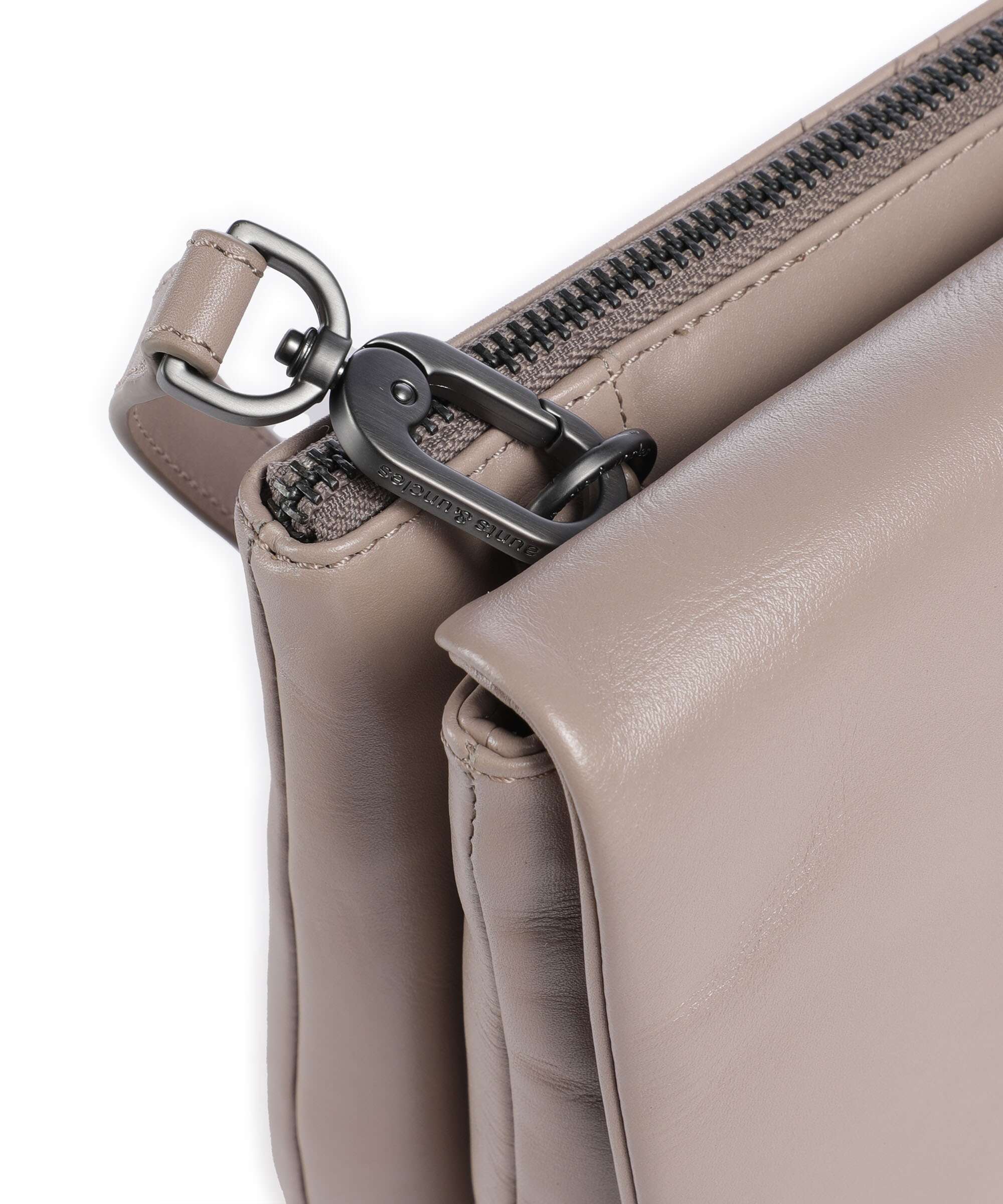 Aunts & Uncles Jamie's Orchard Pepino Crossbody bag cashmere