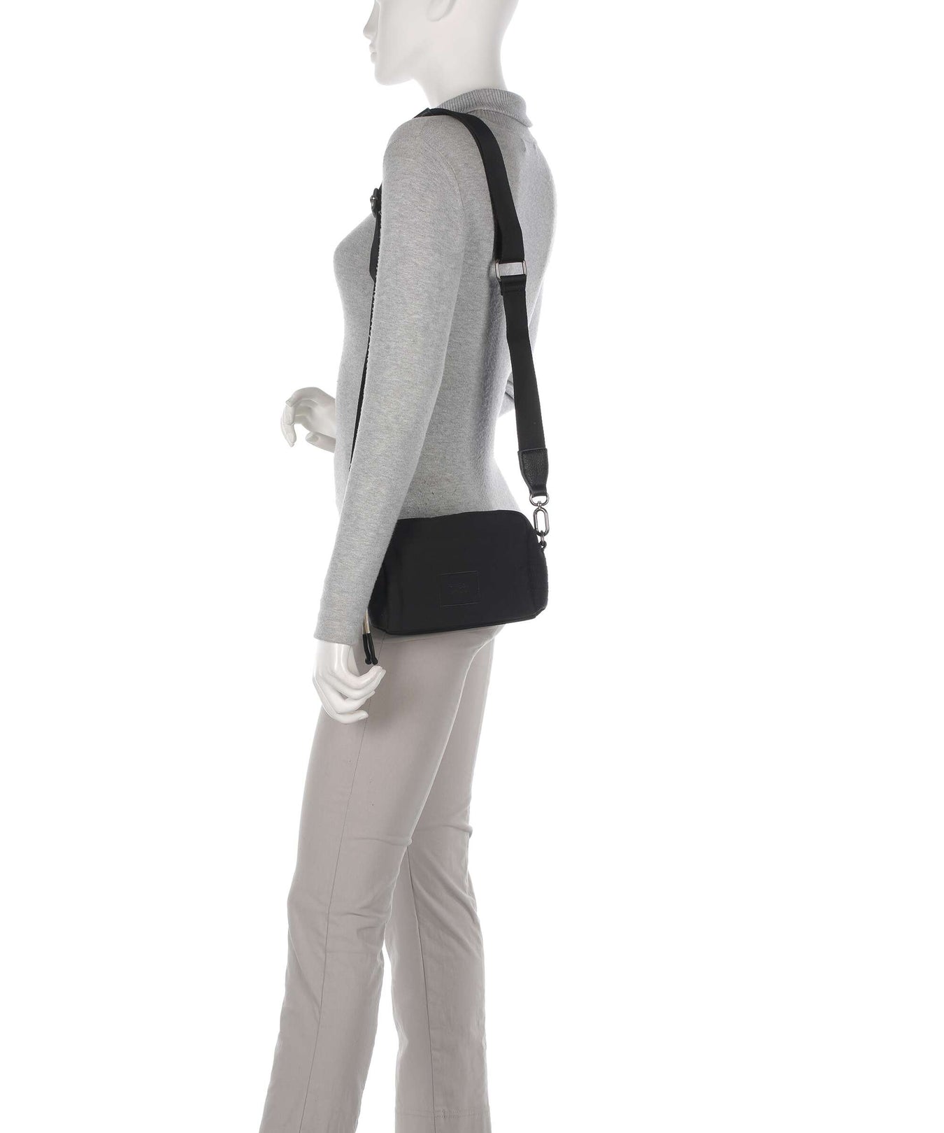 FredsBruder Friends for life Crossbody bag black