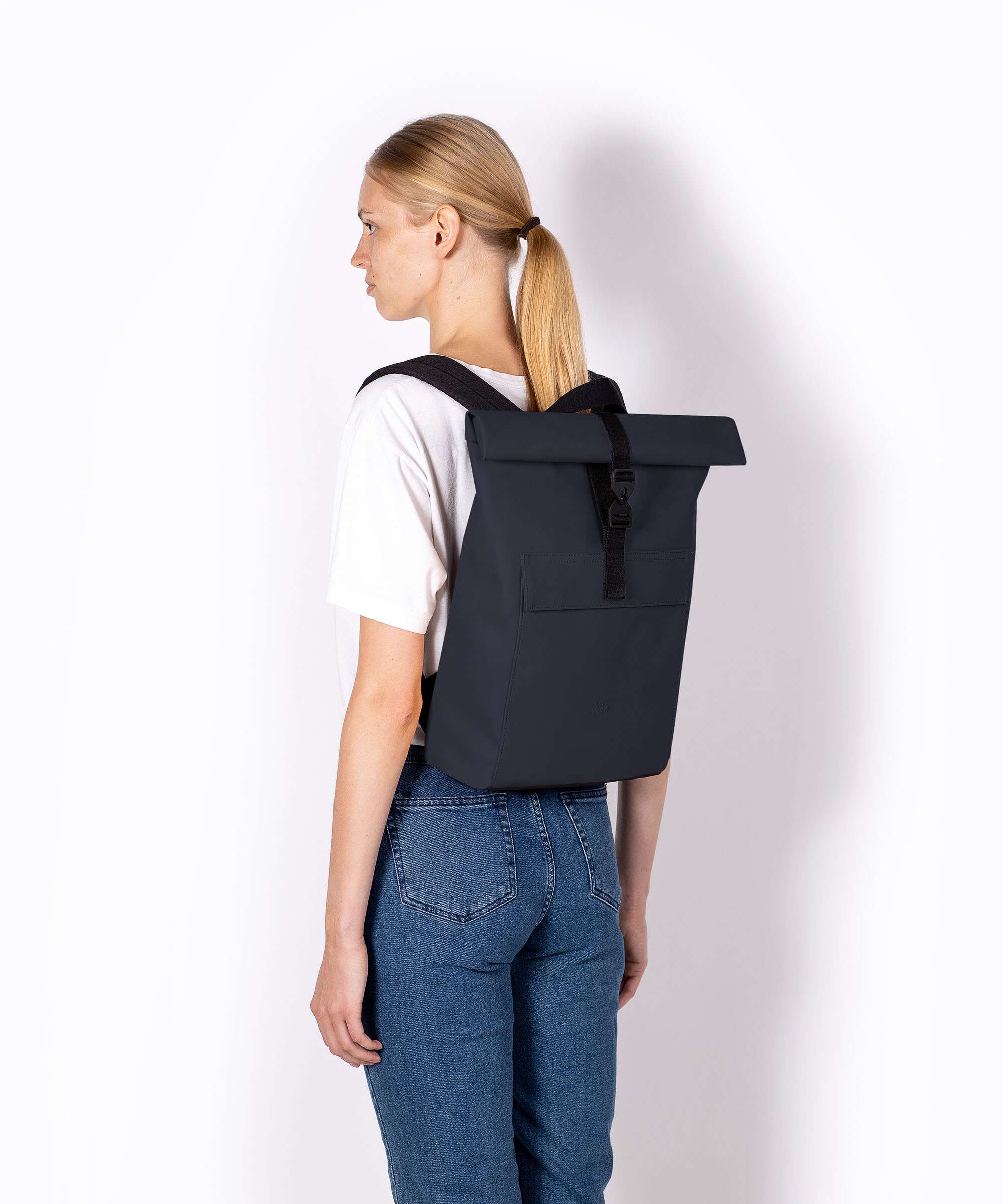 Ucon Acrobatics Lotus Jasper Mini Rolltop backpack light apricot