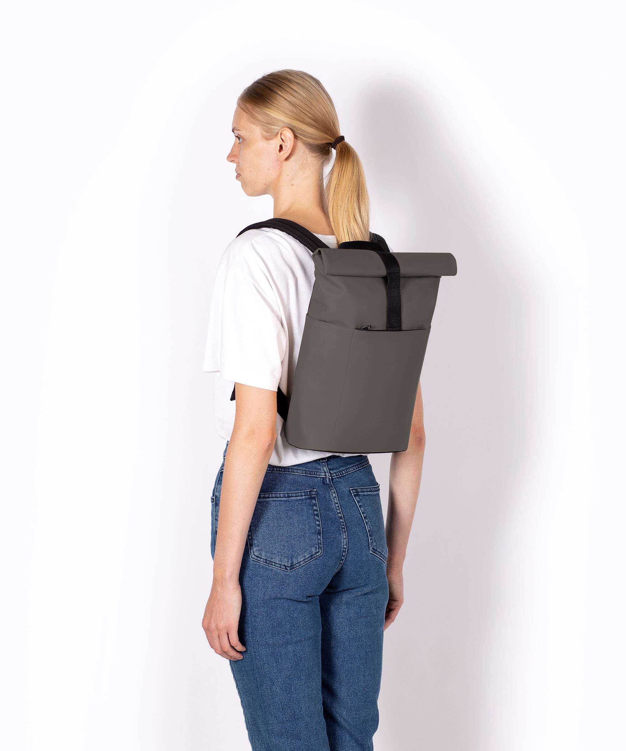 Ucon Acrobatics Lotus Hajo Macro Rolltop backpack dark rose