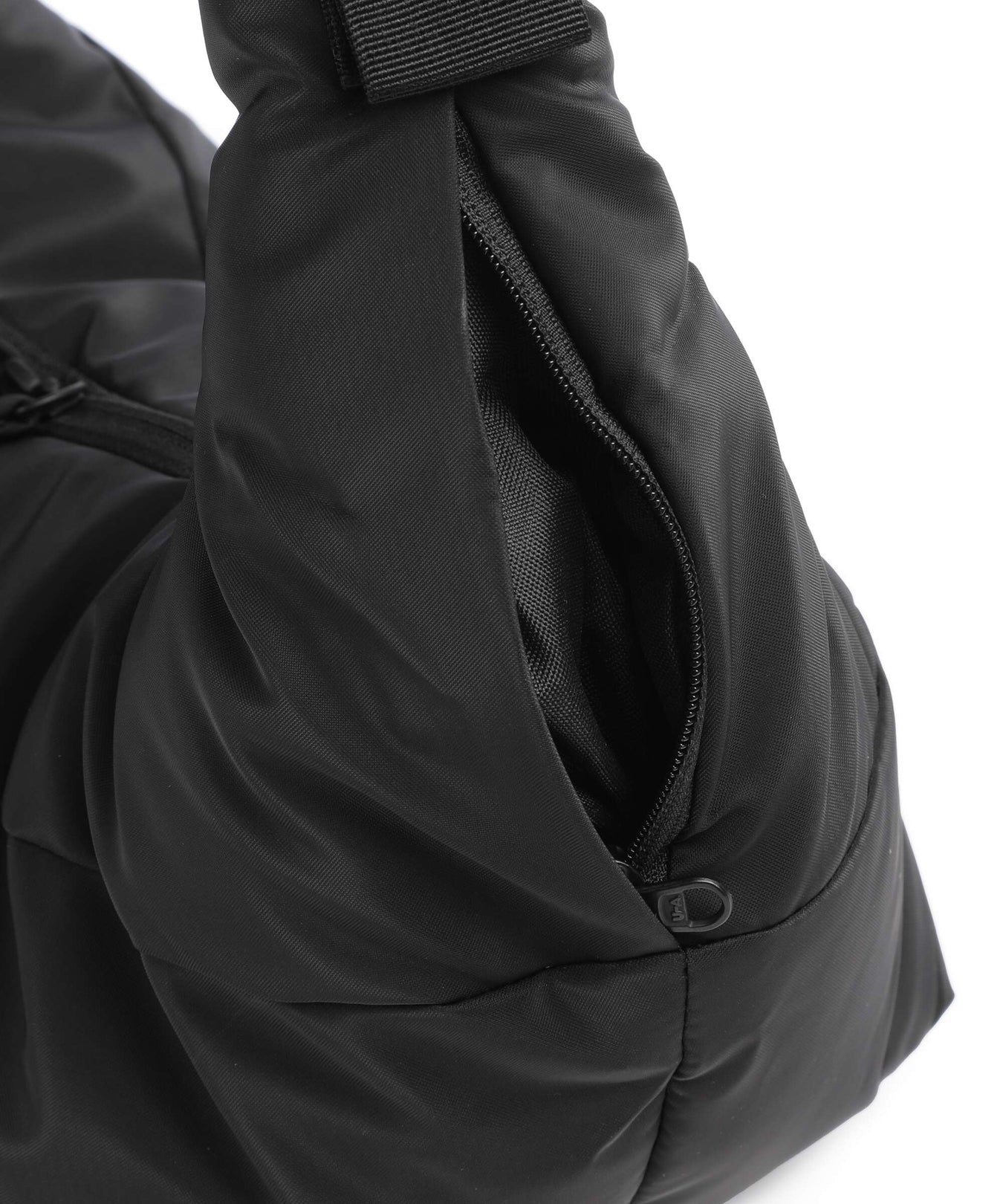 Ucon Acrobatics Moss Shota Medium Hobo bag black