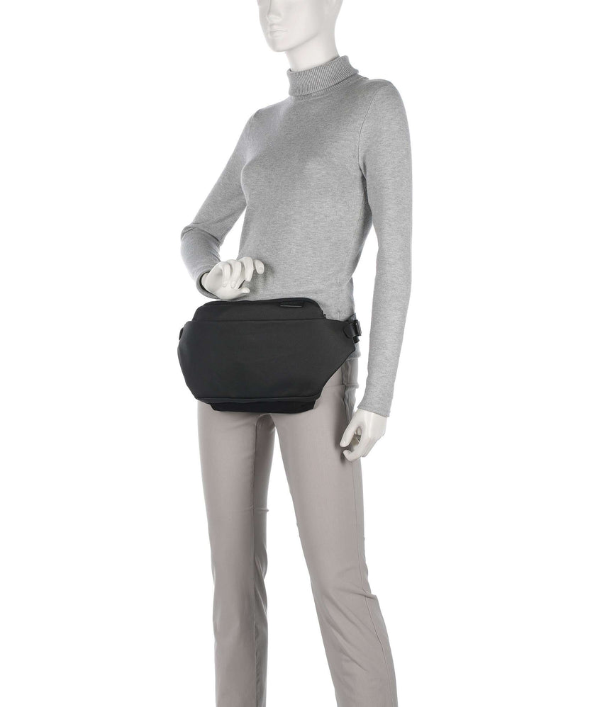 Côte&Ciel Coated Canvas Isarau Fanny pack black