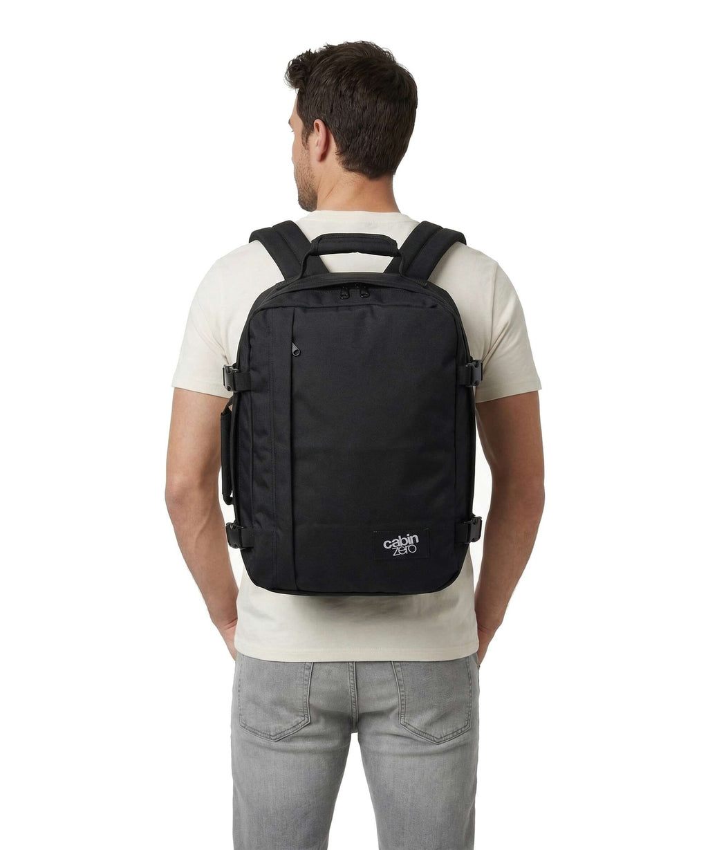 Cabin Zero Classic 28 Backpack absolute black