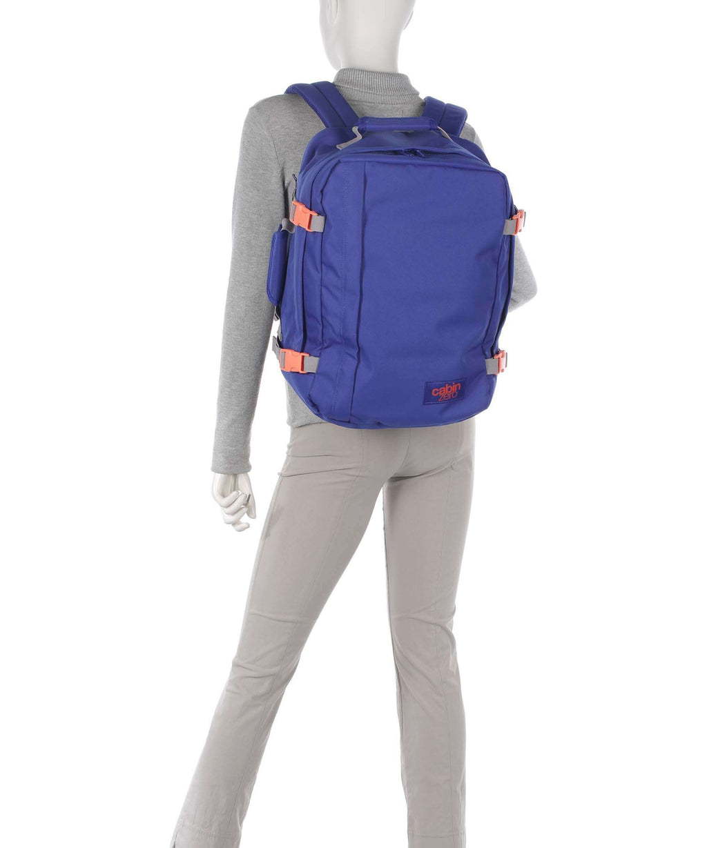Cabin Zero Classic 36L Travel backpack sangria red 