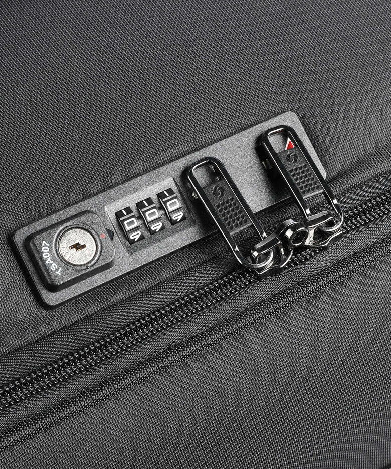 Samsonite Airea M Spinner (4 wheels) black