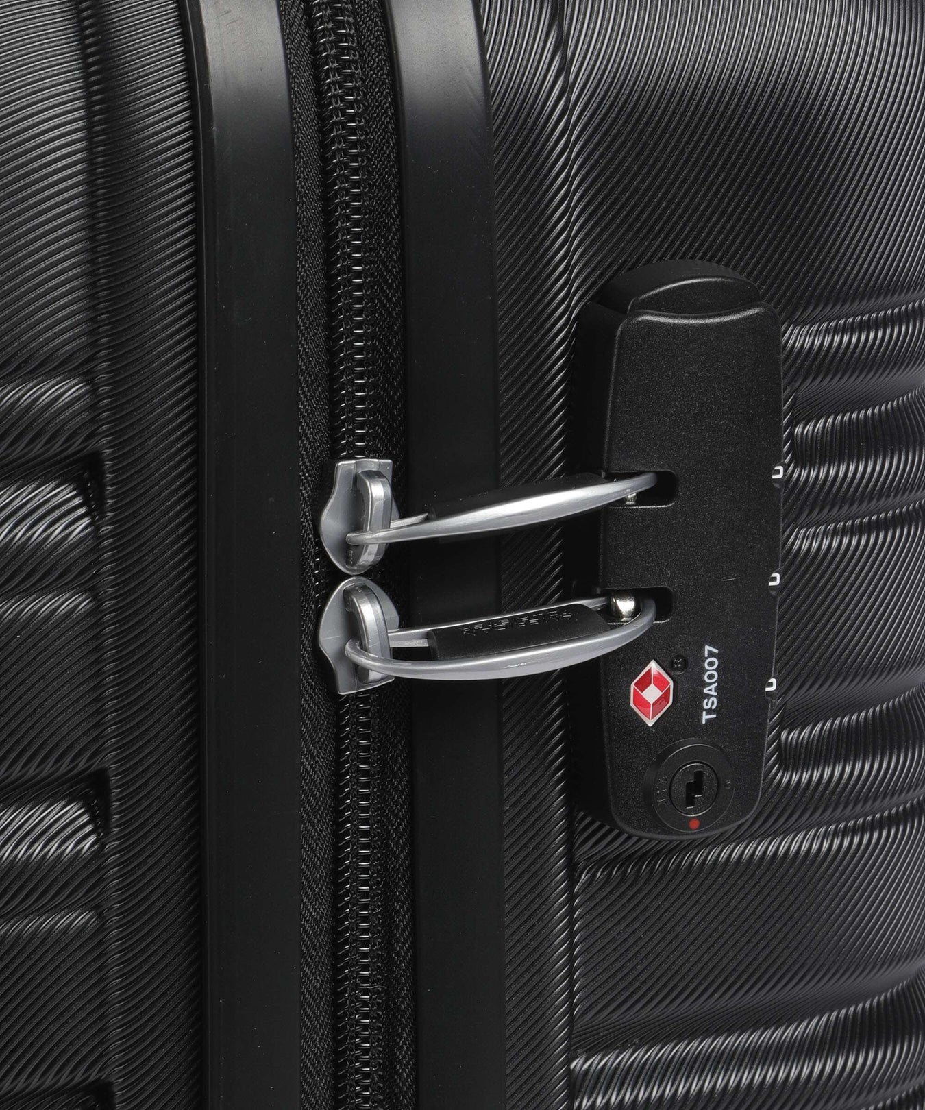 American Tourister Flashline Spinner (4 wheels) shadow black