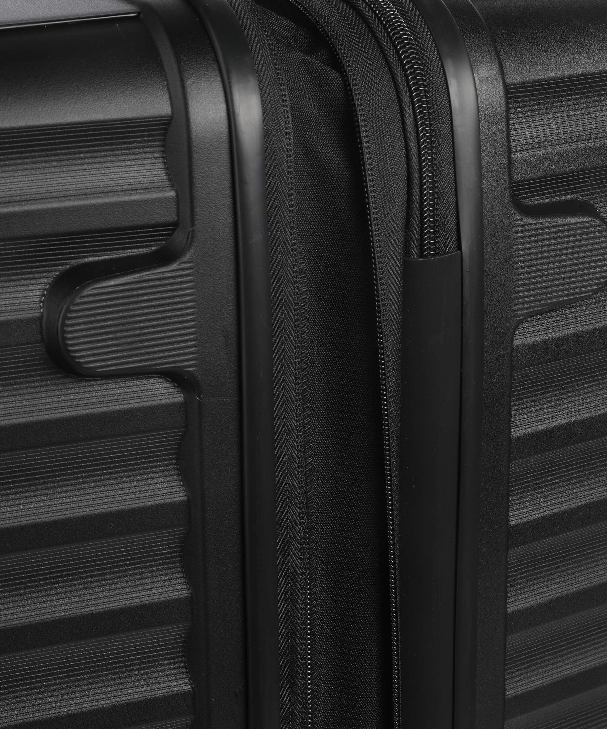 American Tourister Roadrush Suitcase set (4 wheels) shadow black