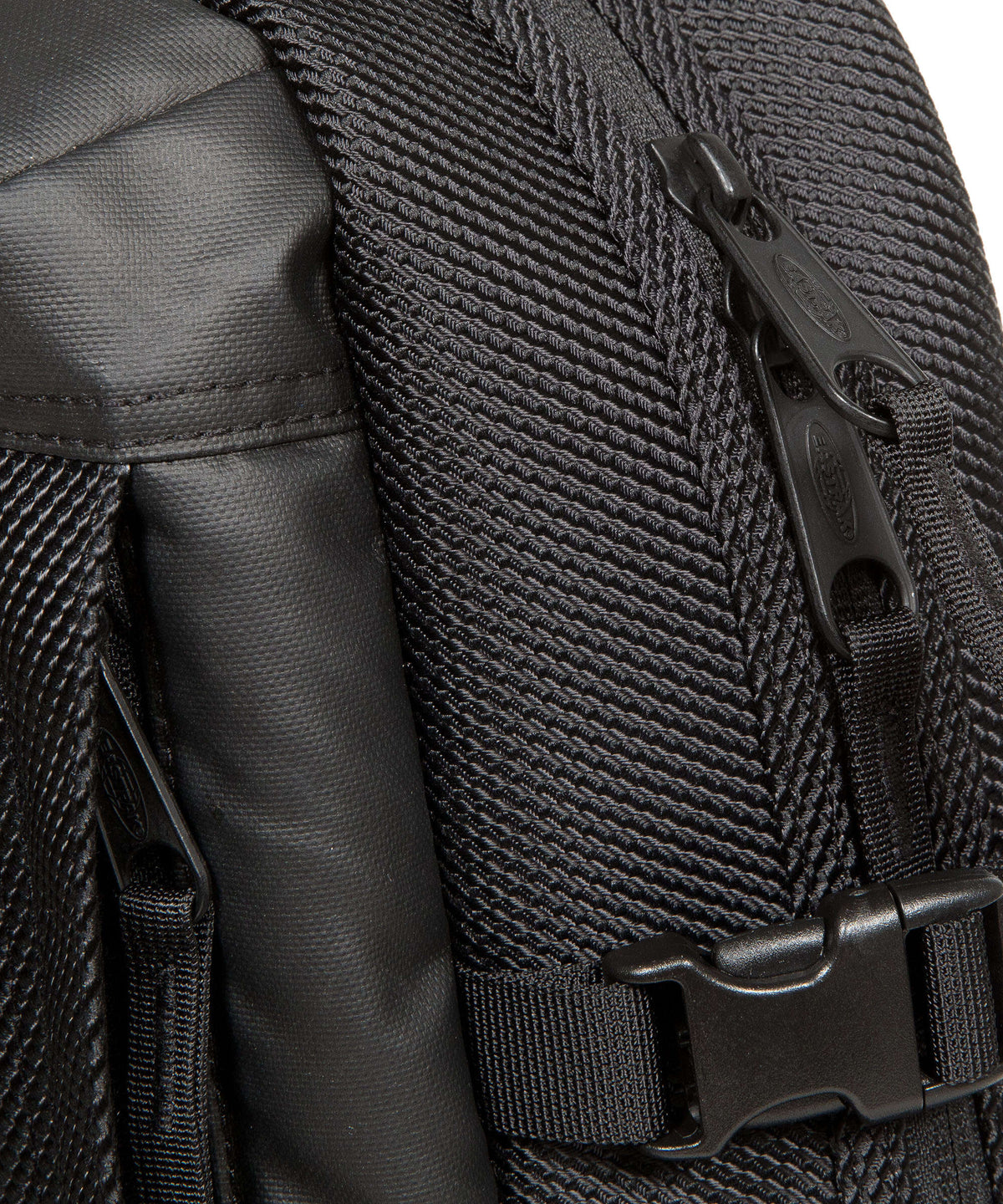 Eastpak Tecum M Backpack cnnct coast