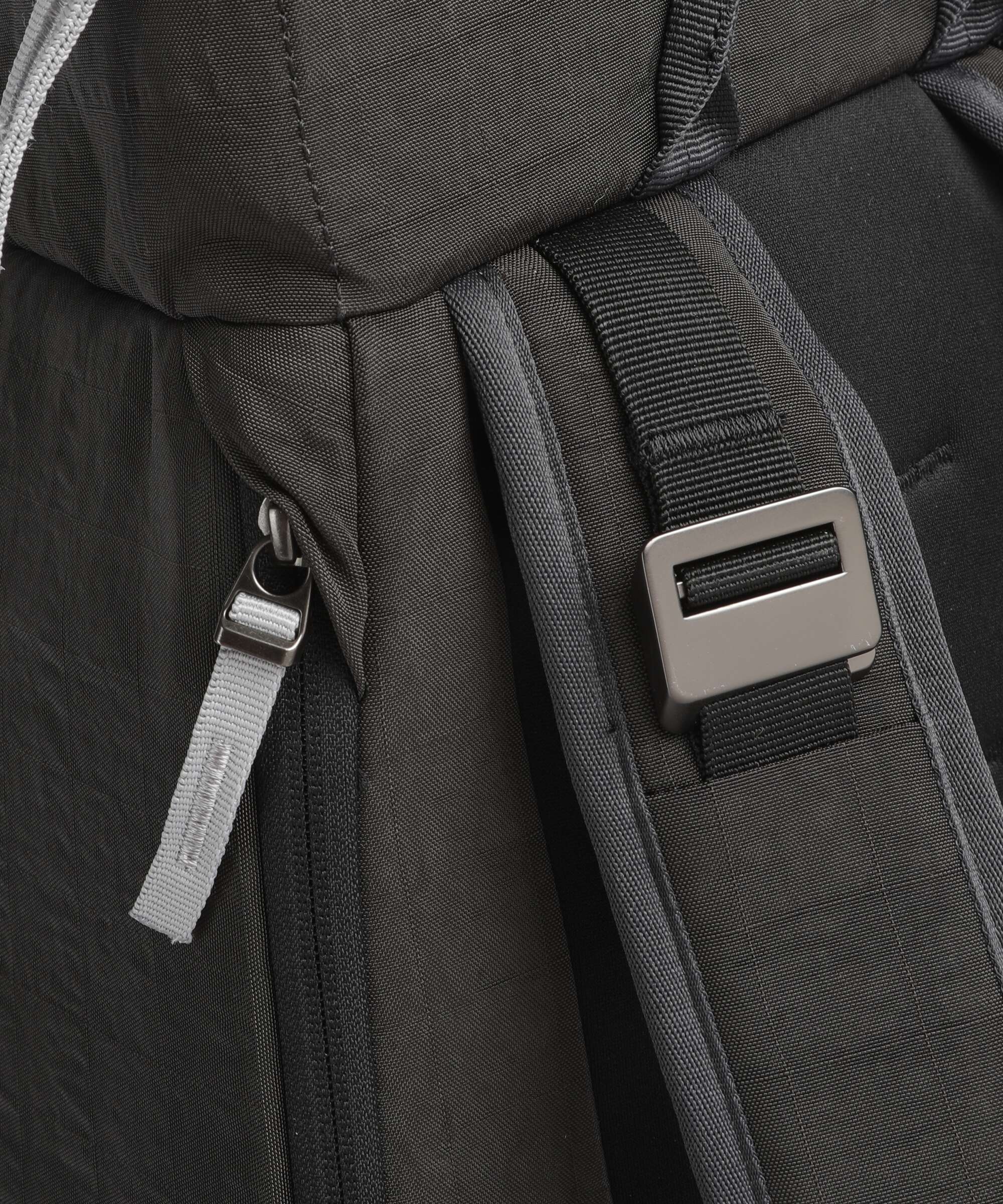 Db Hugger 30 Backpack charcoal grey