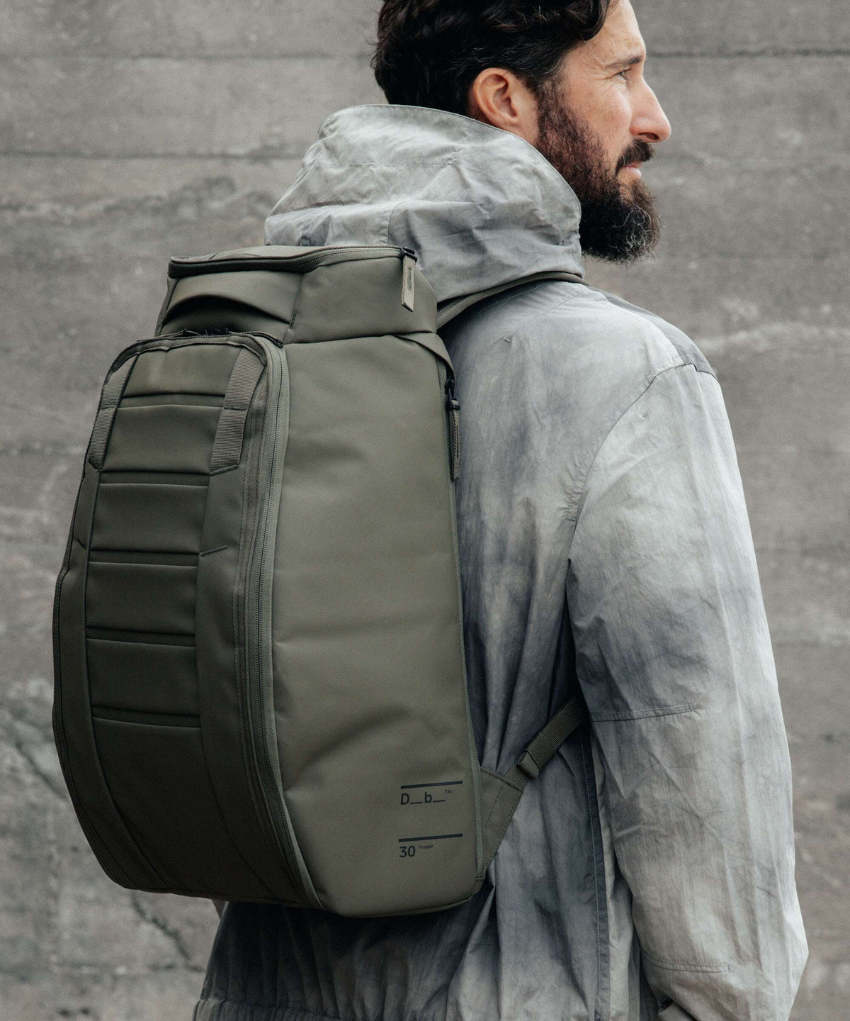 Db Hugger 25 Backpack basalt white