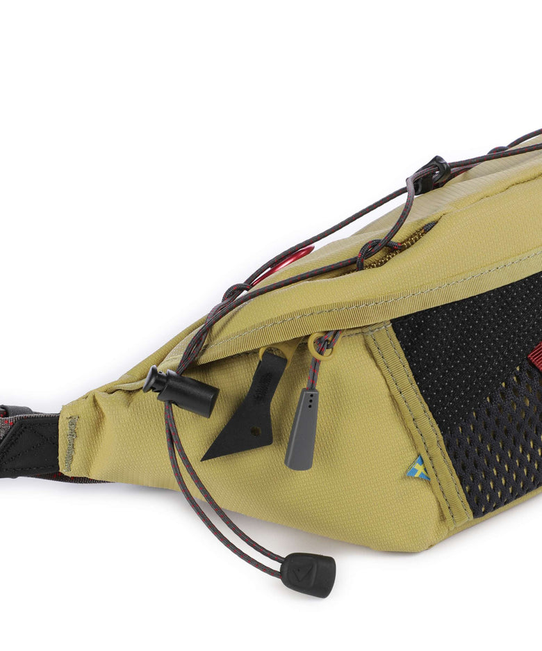 Klättermusen Eldner 2.0 Belt bag dark straw