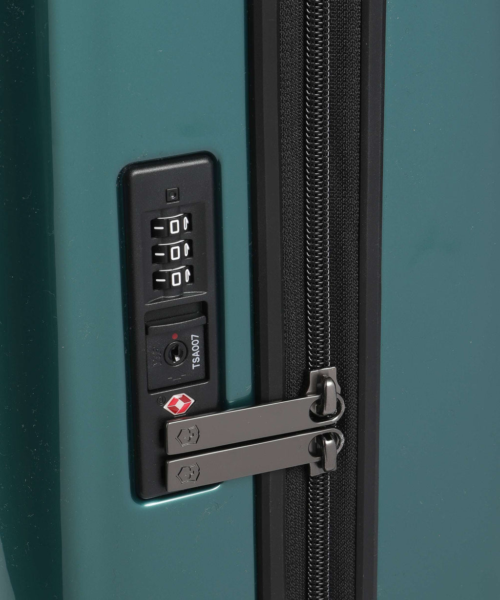 Victorinox Airox Global Spinner (4 wheels) forest green