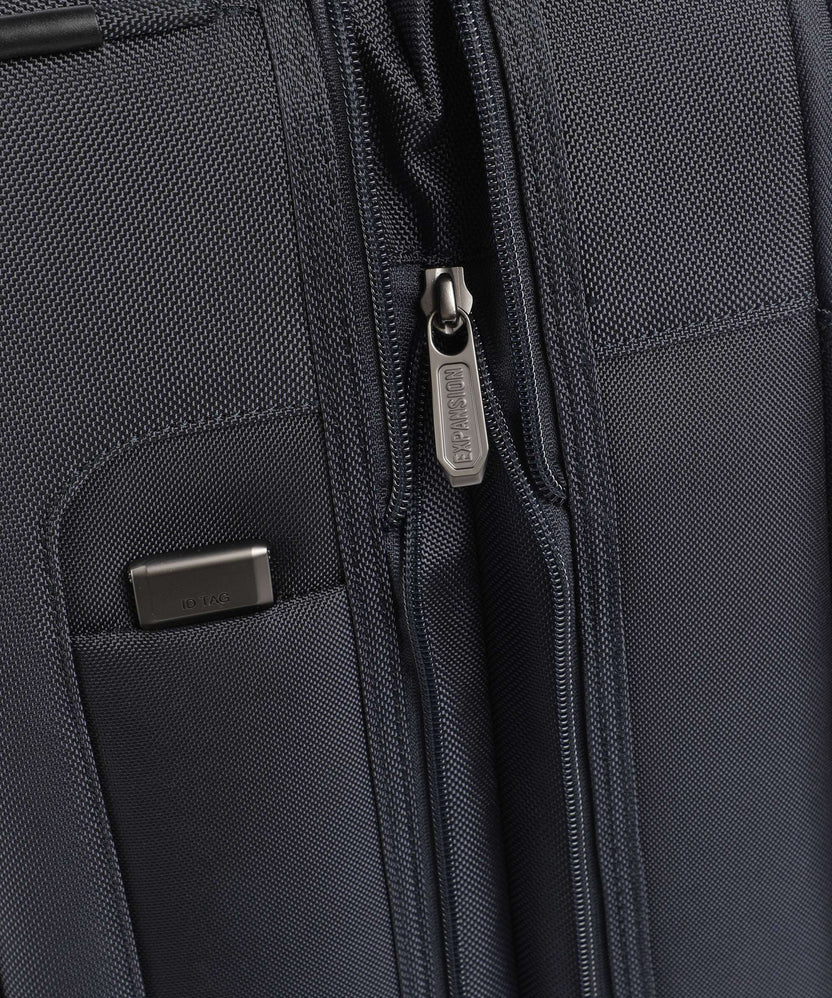 Victorinox Werks Traveler 7.0 FFQ Spinner (4 wheels) navy blue