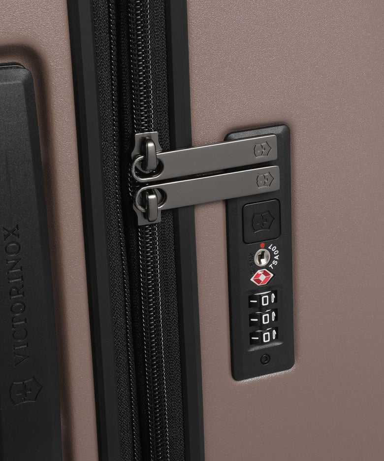 Victorinox Airox Advanced M Spinner (4 wheels) taupe brown