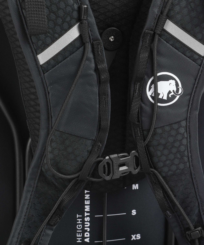 Mammut Ducan Spine 28-35 W Hiking backpack black