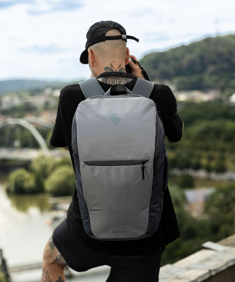 Nitro Nikuro Traveler 32 Travel backpack graphite