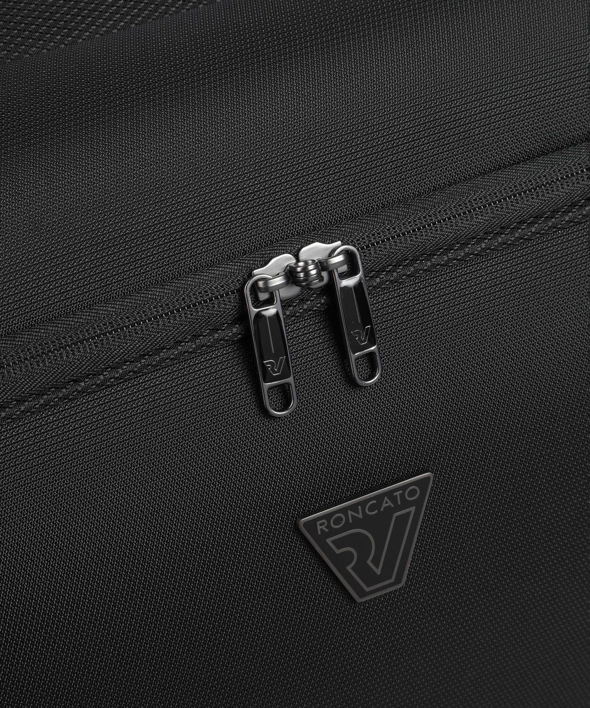 Roncato City 3.0 Rolling garment bag nero
