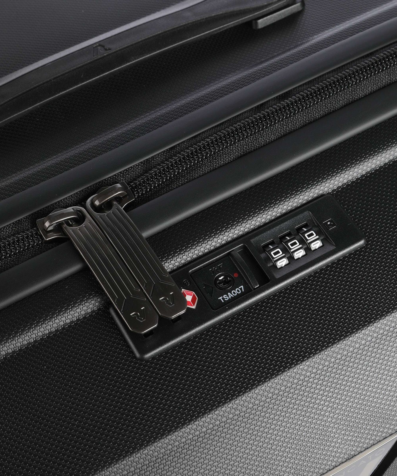 Roncato B-Flying Trunk Spinner (4 wheels) nero