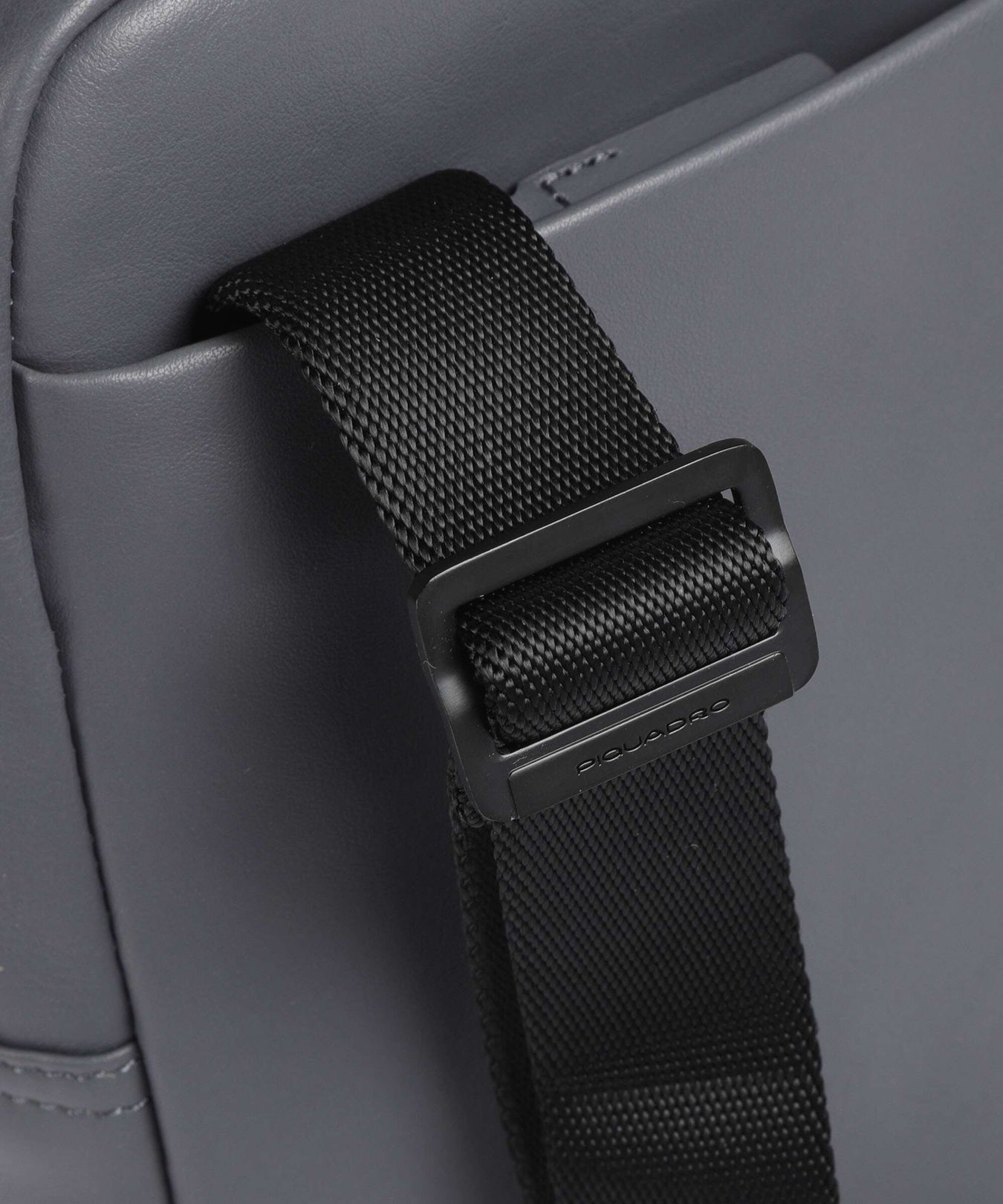 Piquadro Urban Crossbody bag grigio