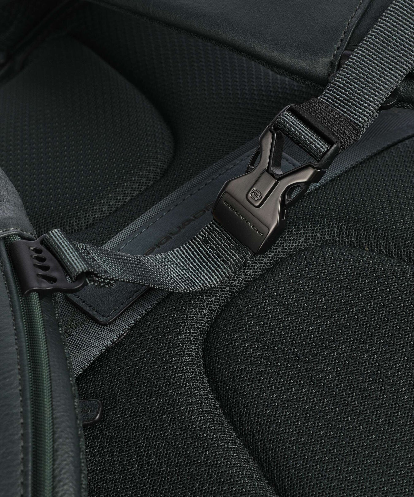 Piquadro Black Square Backpack verde bosco/verde oliva