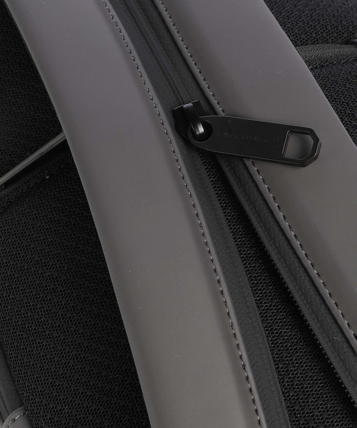 Piquadro C2OW Sling bag grigio