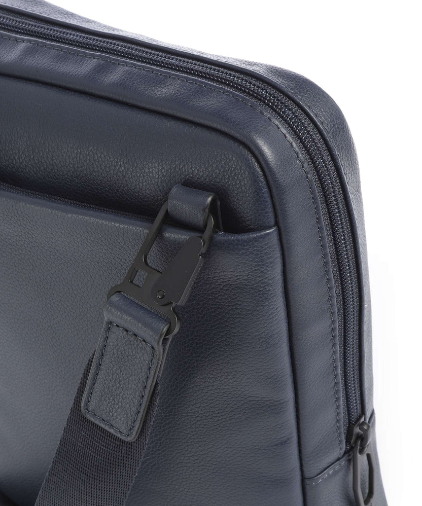 Piquadro W137 Crossbody bag blu