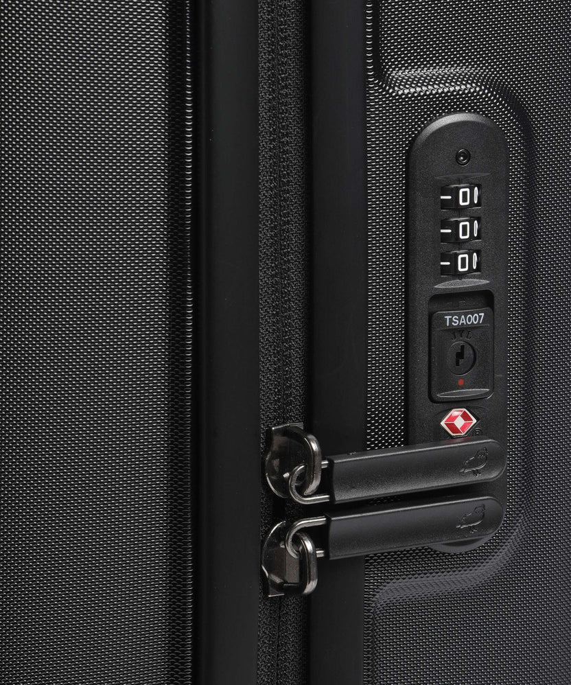 Mandarina Duck Logoduck+ Spinner (4 wheels) black