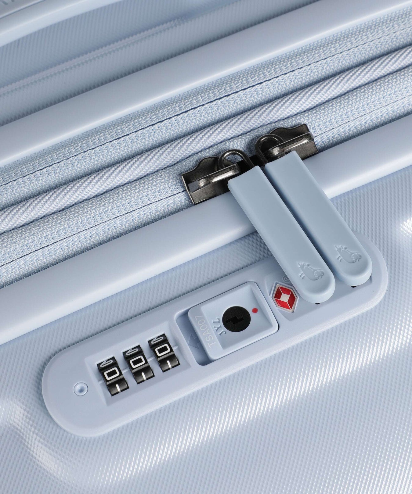 Mandarina Duck Logoduck+ Spinner (4 wheels) skyway