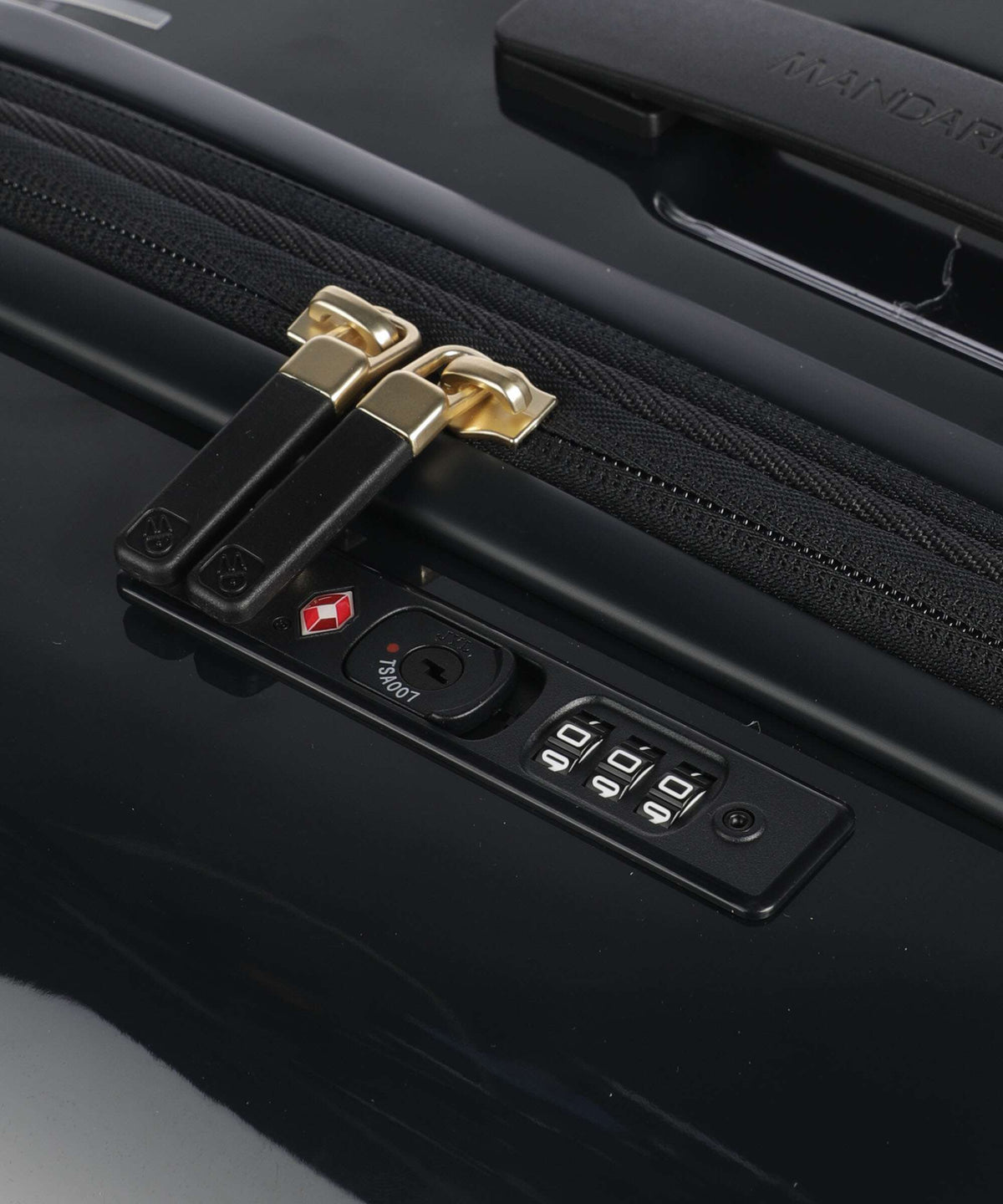 Mandarina Duck Sky Duck Spinner (4 wheels) dark gloss