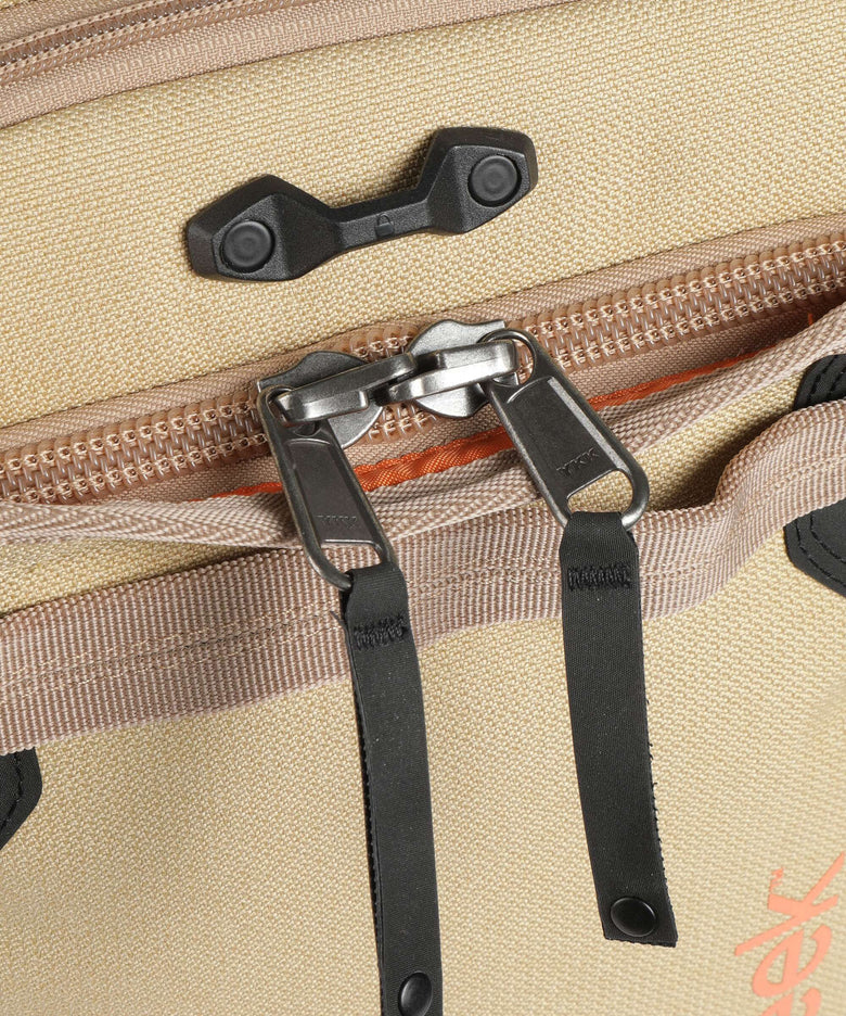 Eagle Creek Gear Warrior Convertible Carry On Trolley (2 wheels) sand dune