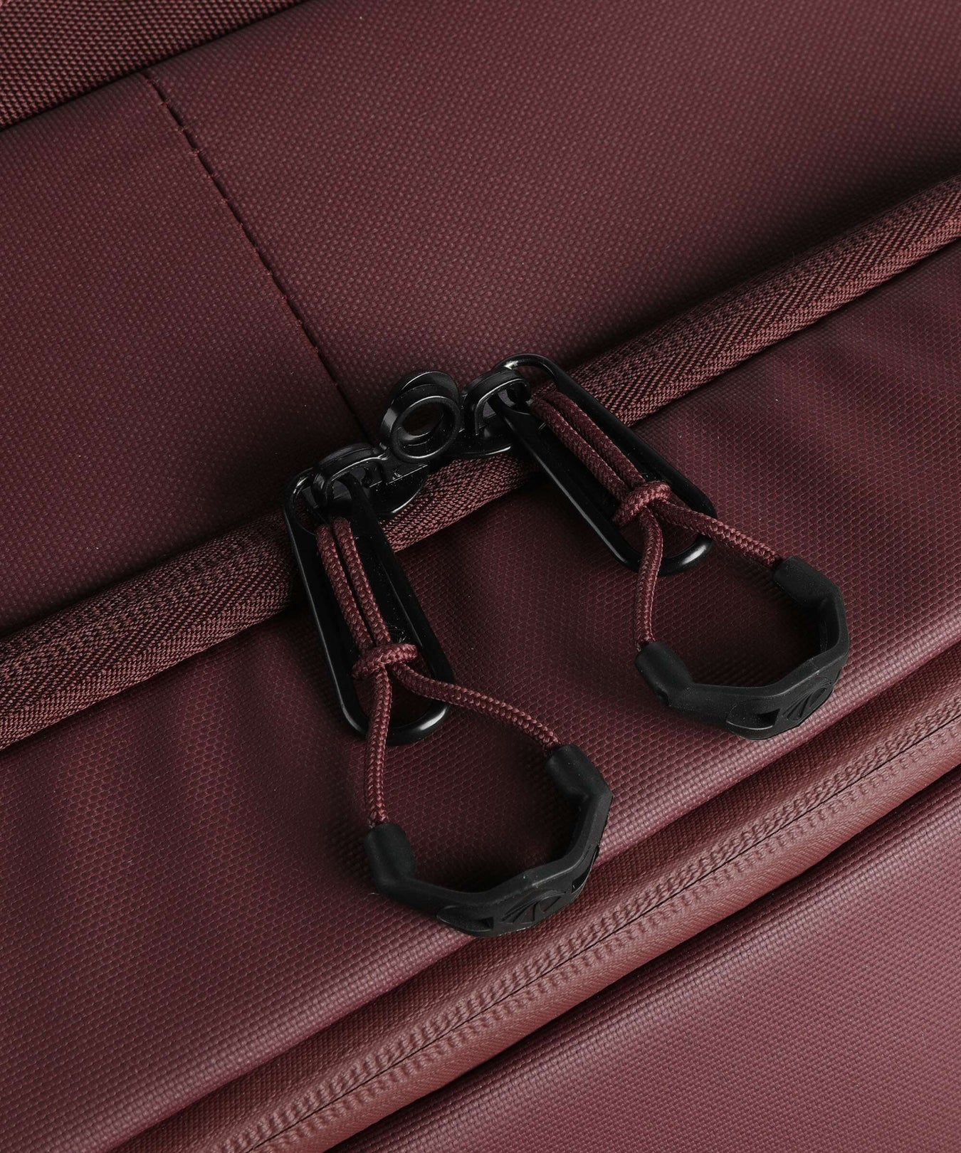 Eagle Creek Tarmac 95 Spinner (4 wheels) currant