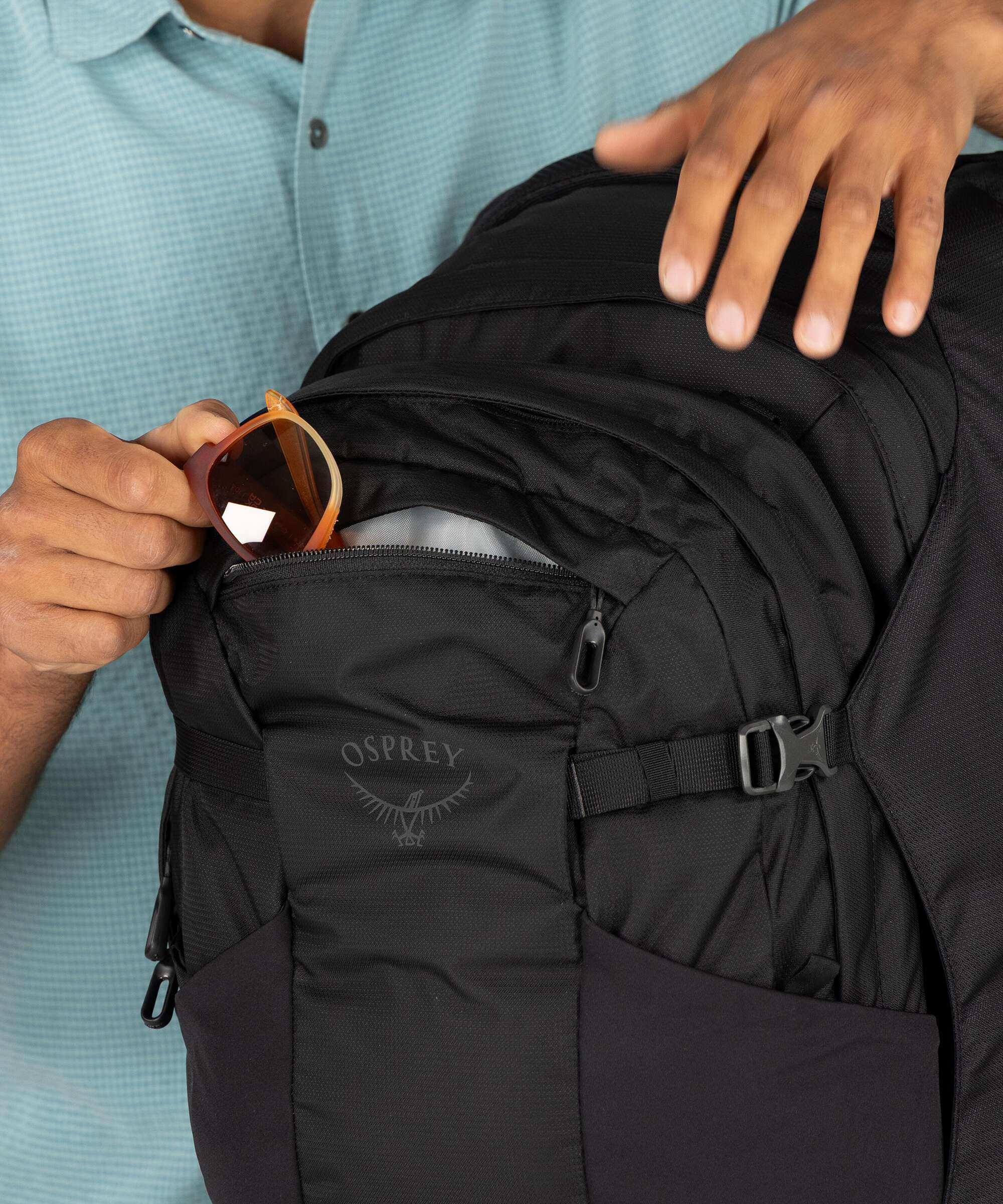 Osprey Farpoint 55 Travel backpack black