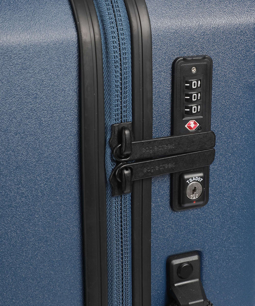 Eagle Creek Tarmac Spinner (4 wheels) blue jay