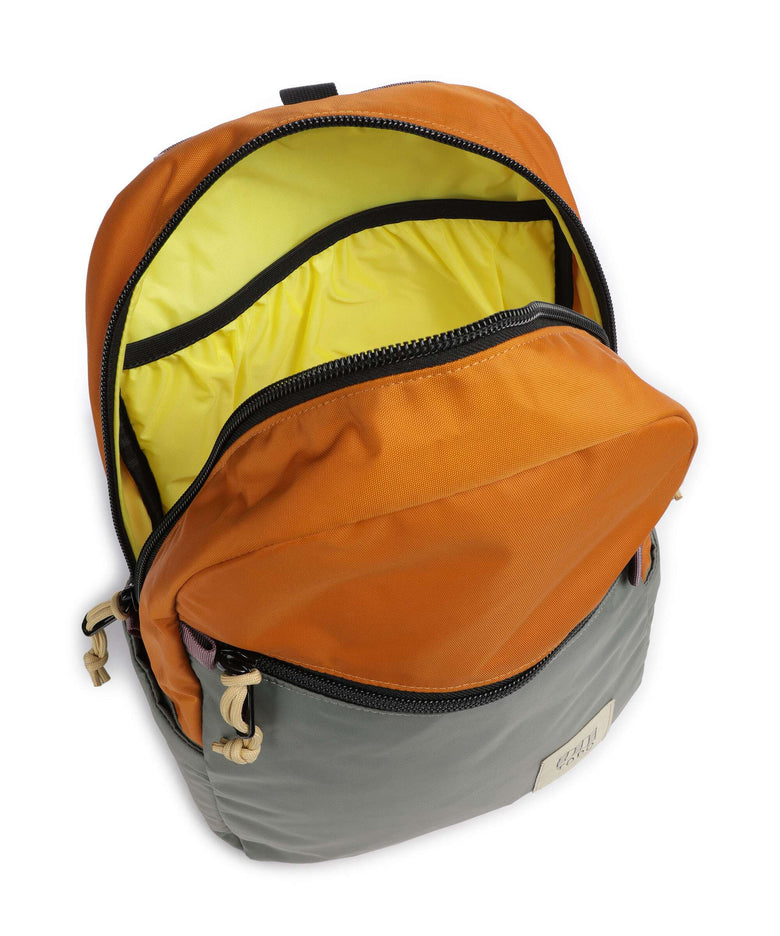 Topo Designs Light Backpack beetle/spice
